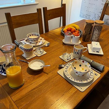 Flavian House Bed and Breakfast Τσίτσεστερ Εξωτερικό φωτογραφία